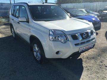 NISSAN-X-TRAIL