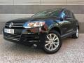 VOLKSWAGEN-TOUAREG
